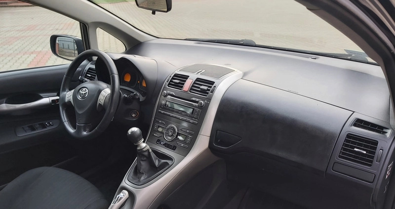 Toyota Auris cena 12500 przebieg: 285000, rok produkcji 2007 z Pionki małe 277